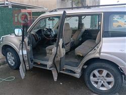 ميتسوبيشي باجيرو